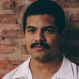 Andrés J.