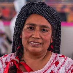 María T.