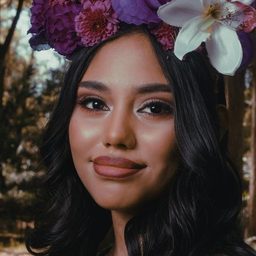 Paola V.