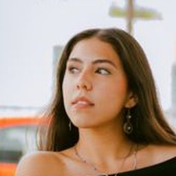 María J.